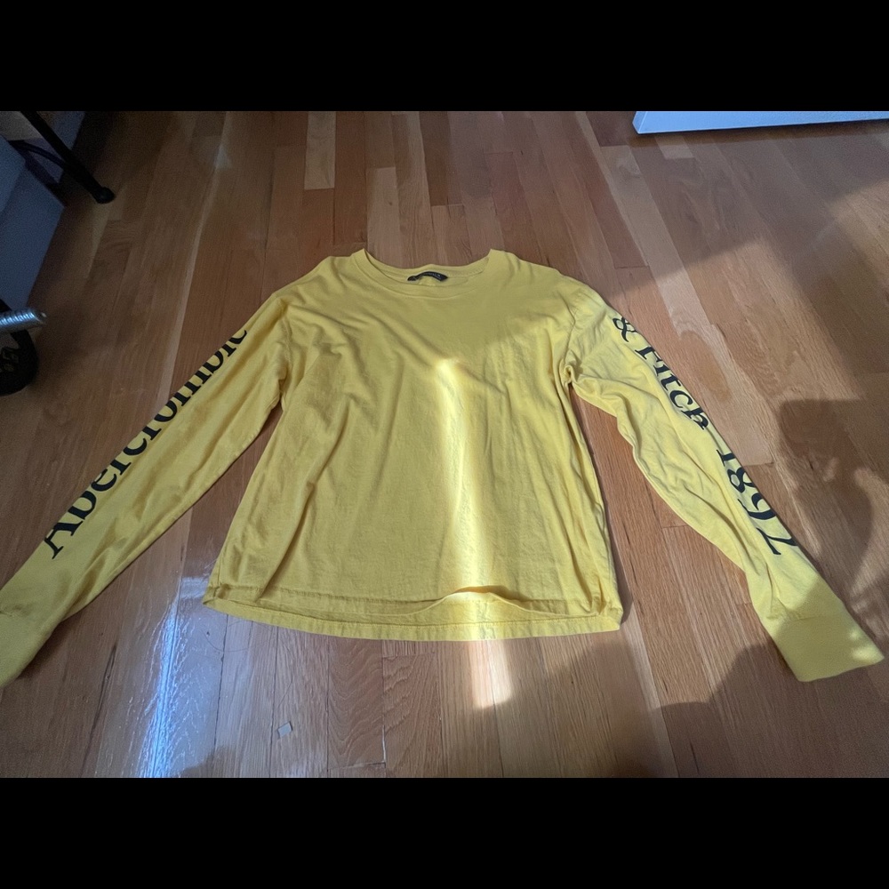 Yellow abercombie top